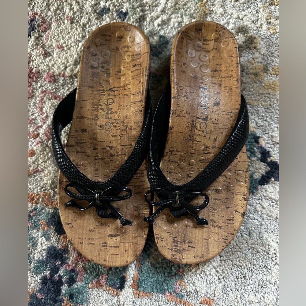Vionic sandals sz 7